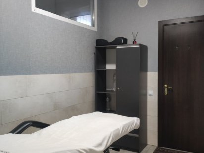 Сдам кабинет косметологу ,массажисту в салоне М.Жукова 3 а Одеса