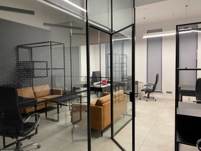 Офис в новом бизнес центре. Дизайнерский ремонт. Генератор. Одеса