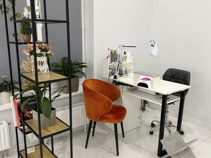 Сдам рабочее место для мастера маникюра/педикюра. Одеса