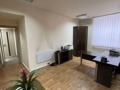 Терміново! Довгострокова оренда офісу у ближньому  центрі недорого Львов