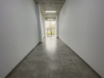 Оренда острівця в ТЦ ЛАЗ вул.Стрийська Львов