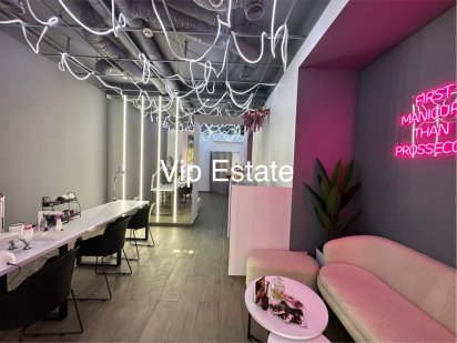 Сдам салон красоты 48м.кв.,центр, перекресток Сумской и Маяковского 71 Харків