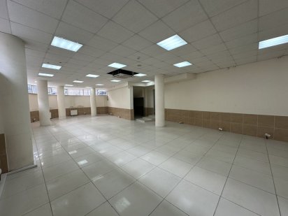 Сдам теплое цокольное помещение  с генератором в центре Харьков