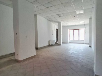 Оренда приміщення 135 м.кв з ремонтом вул.Залізнична 900$ Львів