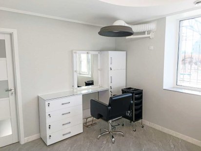 Сдается отдельный кабинет кератин (ботокс); парикмахеров и визажистов Одеса