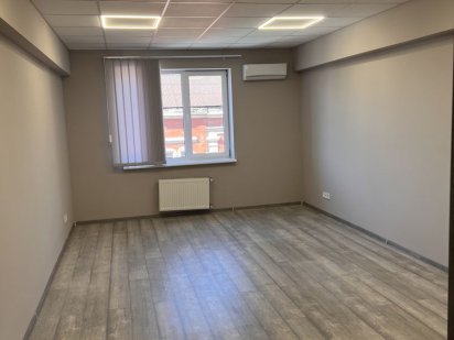 Сдам в аренду офисы в новом БЦ с Генератором