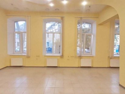 Сдам фасадное нежилое  помещение в центре с ремонтом Одеса