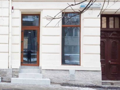 Оренда фасадного комерційного приміщення, вул.Героїв УПА, Привокзальна Львів