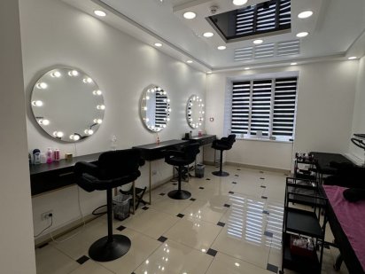 Оренда робочого місця для бровиста/візажиста/майстра по зачіскам. Львів