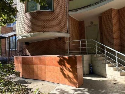 Сдам фасадное цокольное помещение 60 м2. Инглези Королева. Одеса