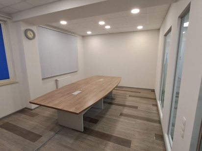 Сдам  єтаж под офис 650м с ремонтом Одеса