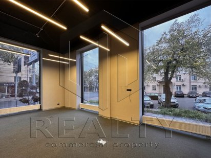 Оренда будівлі 1050м2 з терассою на проспекті Шевченко Одеса