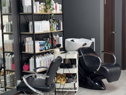 Сдам в аренду место парикмахера,Таирова,Маршала Жукова, место