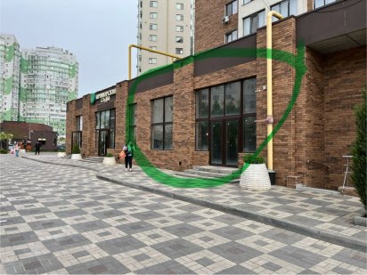 270 кв.м. Фасад. Приморские сады. 40 тыс/мес.