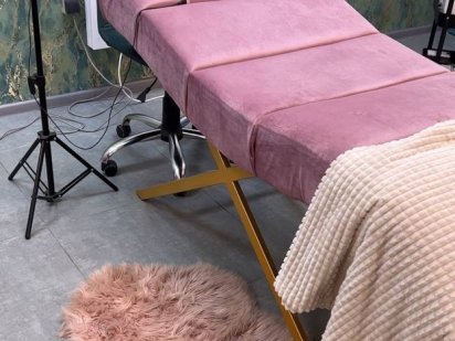 Оренда кушетки.нарощення вій тату майстер, нарощення волосся Львів