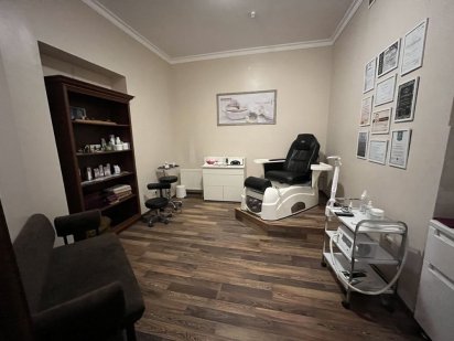 ОРЕНДА Кабінет манікюру та педикюру окремий.Салон Світло не вимикають, Львів