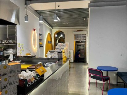 Оренда фасадного приміщення вул Франка  66м2 Львов