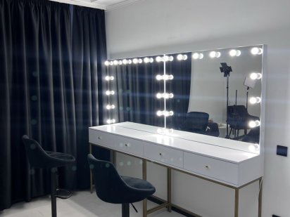 Оренда візажного столу. СВІТЛО Є 24/7 Львов
