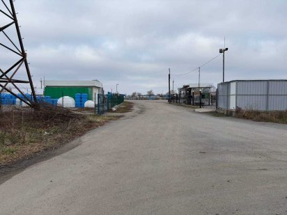 Сдам огороженную  площадку 1300м2. ж/м Левобережный. Слобожанське