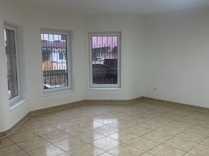 Оренда комерційного  приміщення, магазин, аптека, стоматологія Тячев