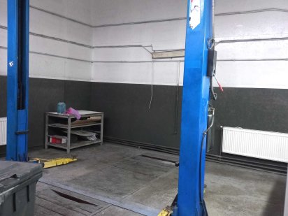 Здам бокси в  автосервісі ,  теплі,  з підйомнимниками! Кинчеш