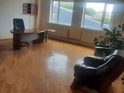 Здам в оренду офісні приміщення. Офіс з складом Криховцы