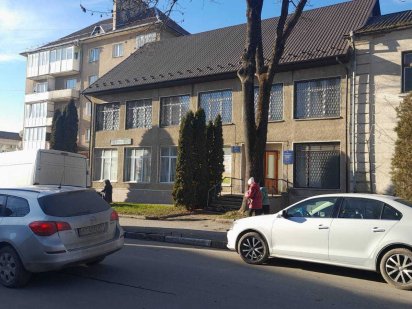 ОРЕНДА – приміщення 1-го поверху, площею 12,4 м.кв. м. Тлумач Тлумач