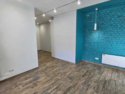 Оренда комерційного приміщення у центрі біля дороги! Крюковщина