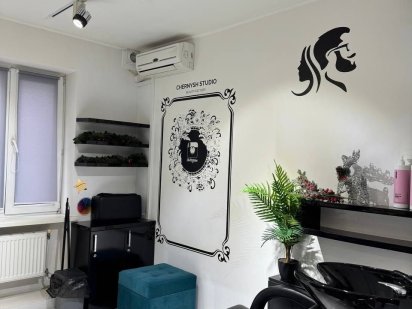 Здається в оренду місце для перукаря Скнилов