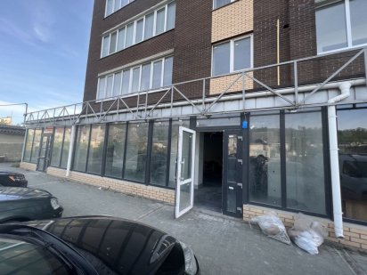 Здається в оренду приміщення 205 м. кв. Чертков