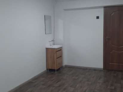 Офісні приміщення Шпола