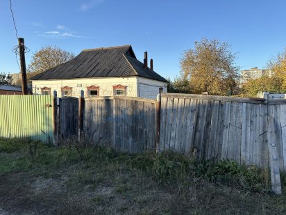 Ділянка в центрі міста, старий дім Ахтырка