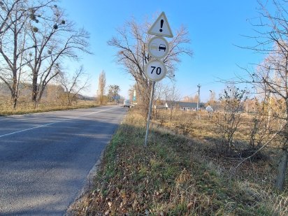 Продам фасадну ділянку 25 соток під комерцію