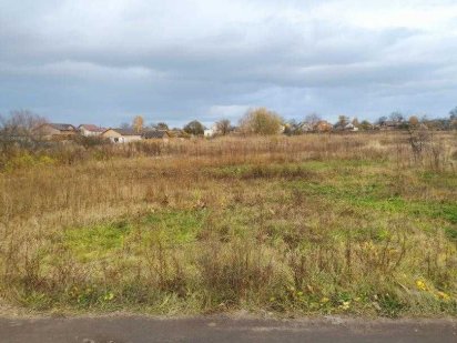 Продам приватизовану земельну ділянку - 10 соток, центр Дергачів Дергачи