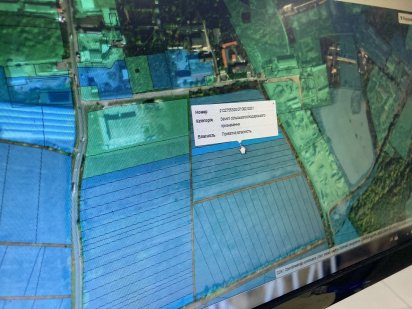 Продається зем. ділянка для сіл.виробництва біля Рошен Пряшівська об. Мукачево