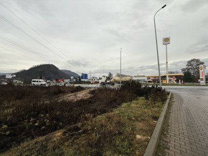 Продам земельну ділянку Автомобілістів Біля АТБ Мукачево Пост Шел Мукачево