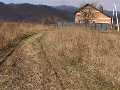 Земельна ДІЛЯНКА Хуст вул Велика ззаді ЕПІЦЕНТРА
