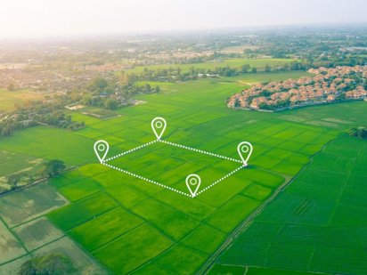 Земельна ділянка в місті Хуст з 92 залишилось 37 соток!!! Хуст