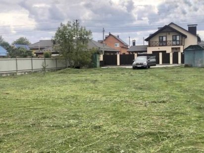 Продаж земельної ділянки під житлову забудову