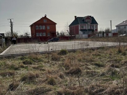 Продаж земельної ділянки Лезнево
