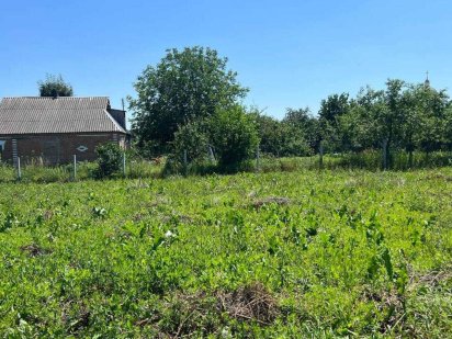 Продам земельну ділянку 11 соток с. Щітки Щитки