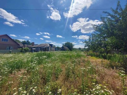 Продається земельна ділянка в Гнівані