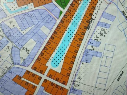 Участок в Обуховке возле озера