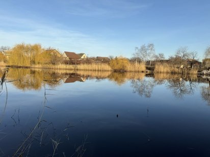 Продам участок у реки в элитном раене Подгородного в Эрмолаевке !!! Подгородное