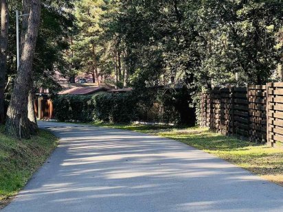 Продам участок в сосновом лесу в Обуховке закрытая территория