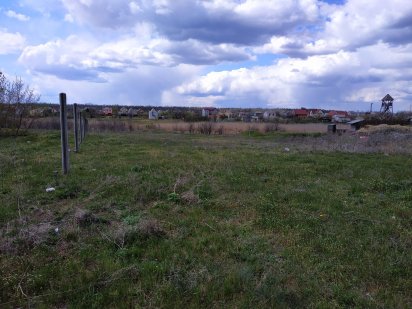 Продам участок в с.Обуховка, возле леса,  (Кировское)