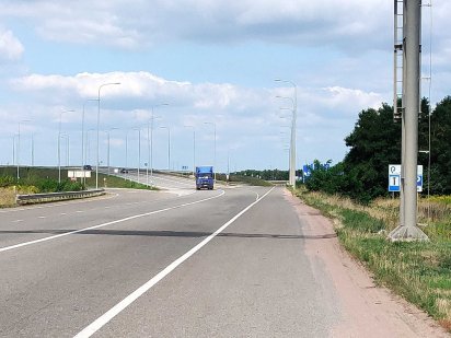 Продам 50-сот земли фасад-49метров село Глубочица объезная Глубочица