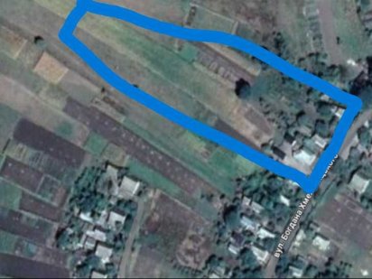 1 гектар прибудинкової землі з газифікованою ділянкою під забудову Попельня