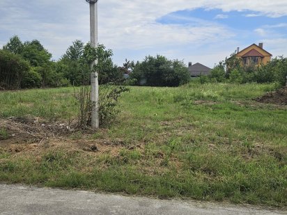 Продається ділянка в Минаї при асфальті