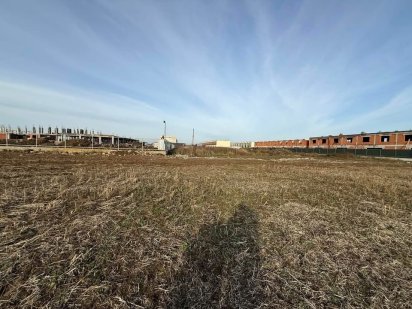 Продаж 80 соток землі !! с.Сторожниця СГ. Поруч котеджеве містечко